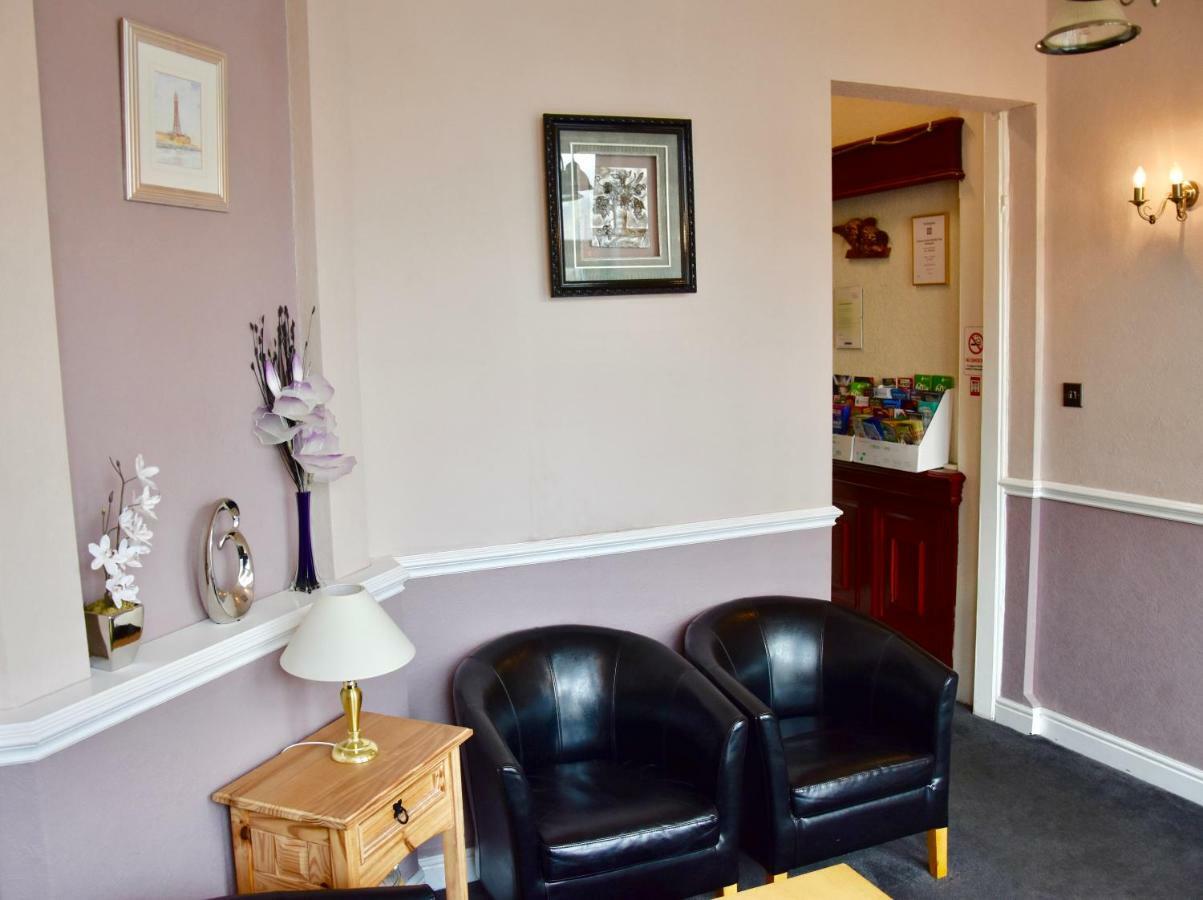 Empress Select Holiday Flats Blackpool Exteriör bild