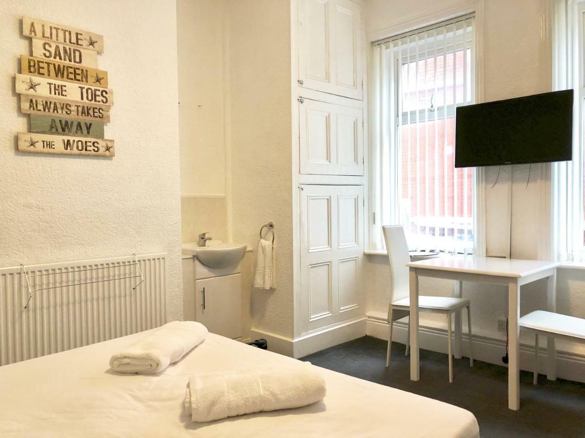 Empress Select Holiday Flats Blackpool Exteriör bild